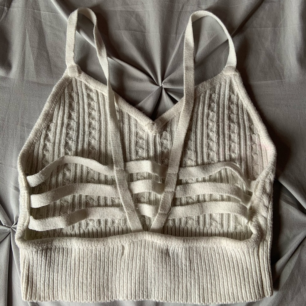 Crop top - Picture 2 of 4